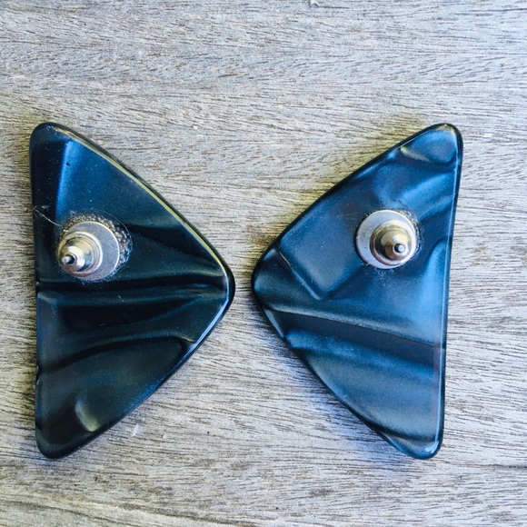 Unique stone earrings! - Picture 3 of 4